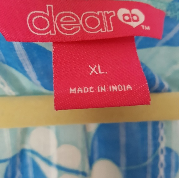 Super cute empire waist, tie back top - Picture 2 of 4